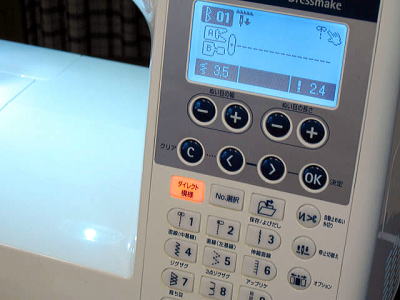 JUKI Exceed Dressmake HZL-F400JP�^ ����p�l��